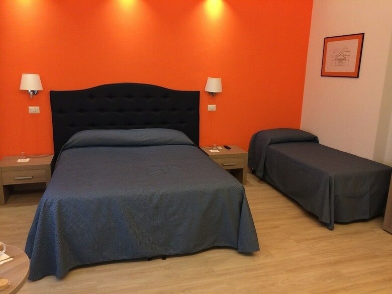 Hotel Fleming Suites