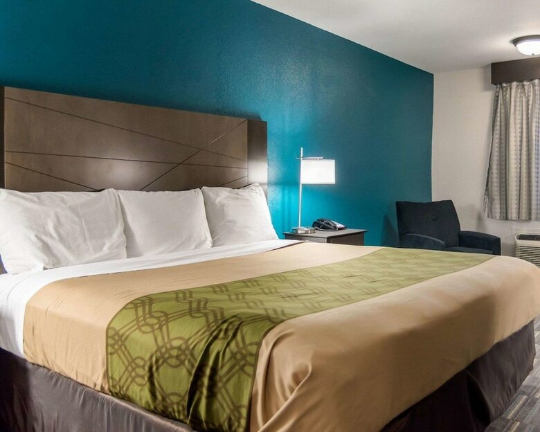 Motel Econo Lodge Russellville I-40