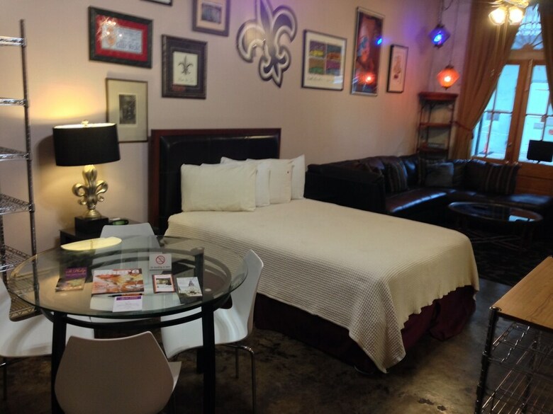 The Saint Philip Hotel