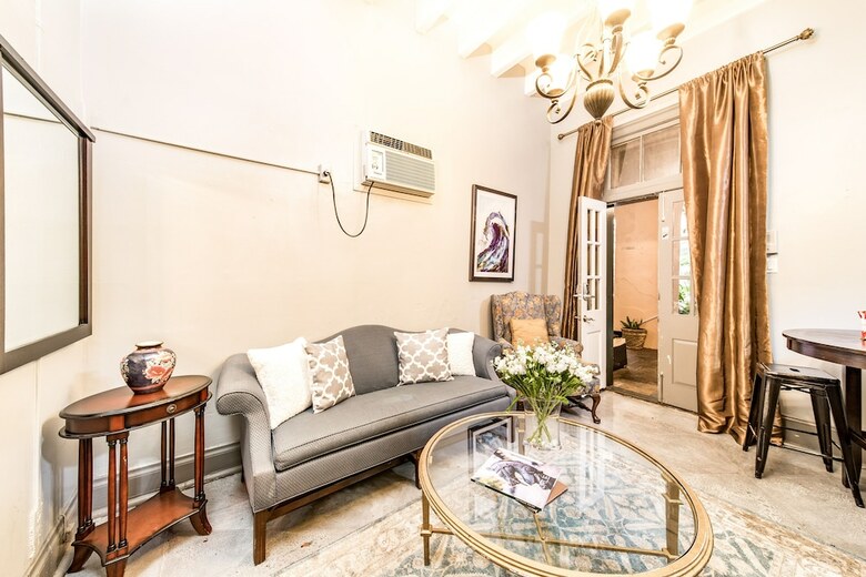 The Saint Philip Hotel
