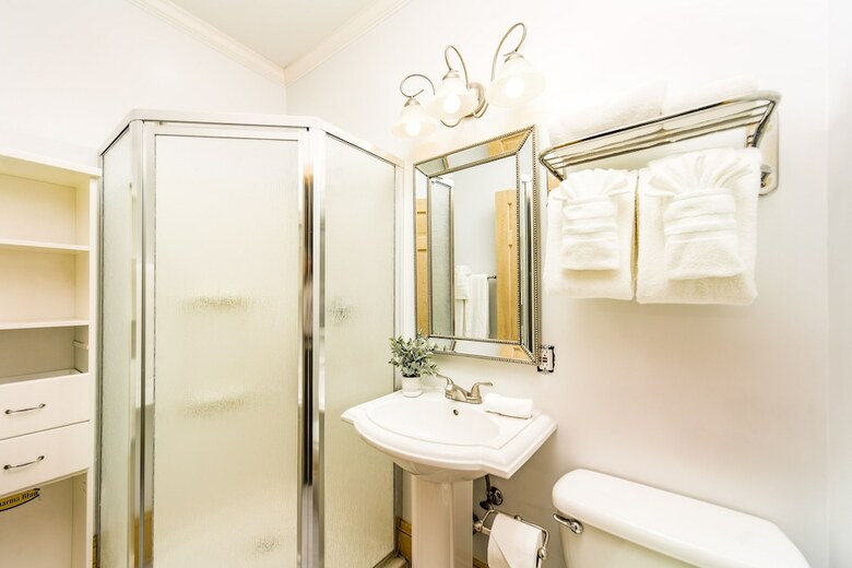 The Saint Philip Hotel