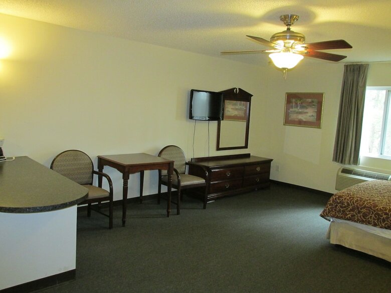 Motel High Falls Hide-a-way Lodging