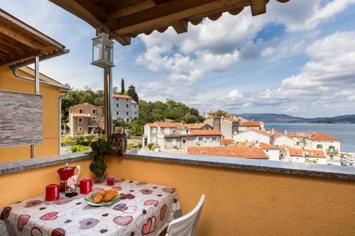 Apartments Sea View Brnic