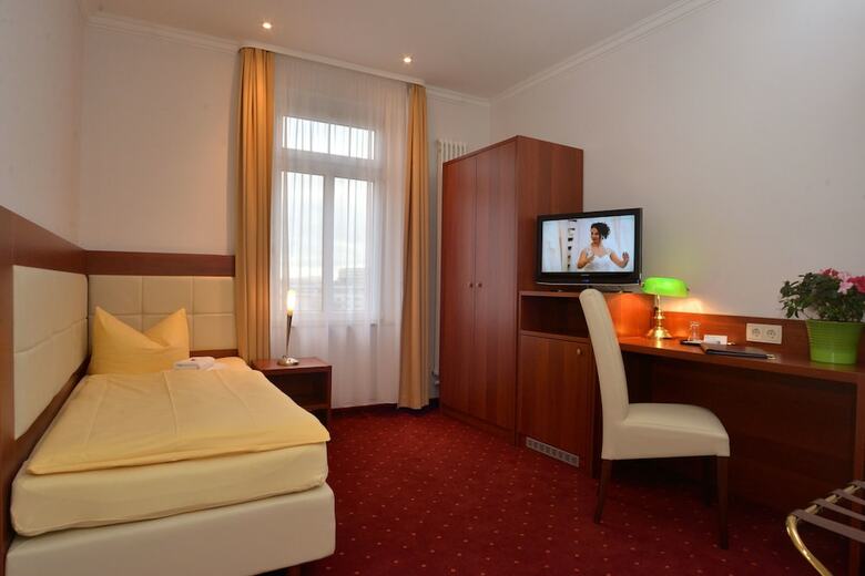 Hotel Viacity