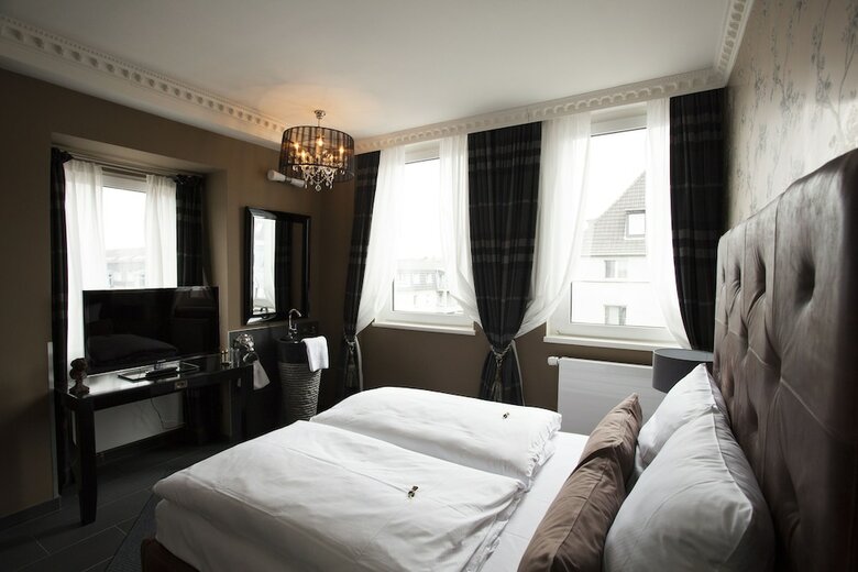 Georges Hotel