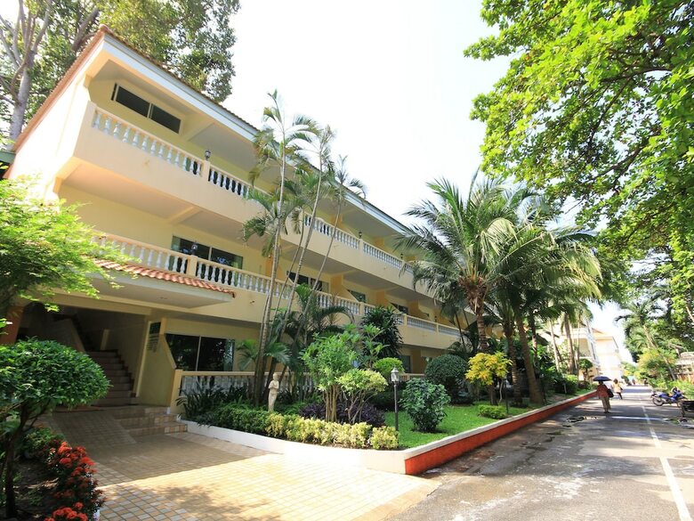 Hotel Twin Palms Resort