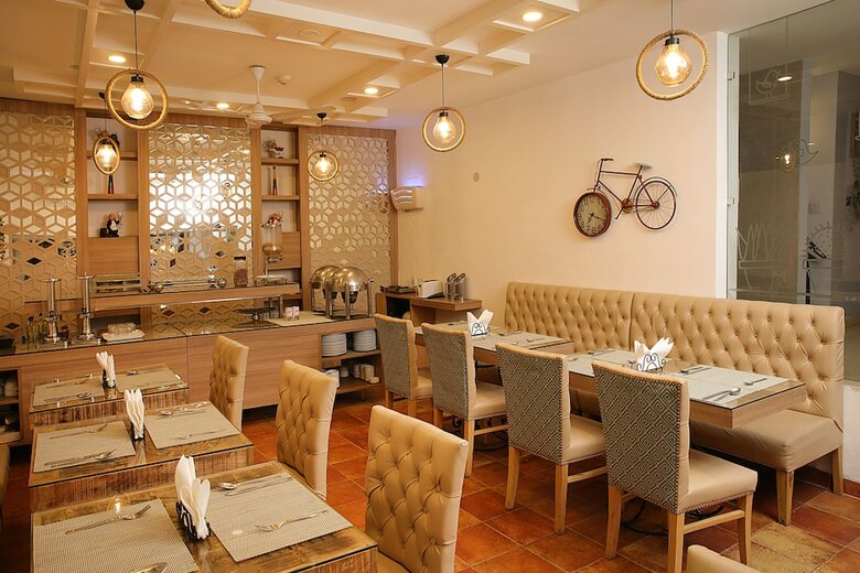 Hotel Ahuja Residency Gurgaon