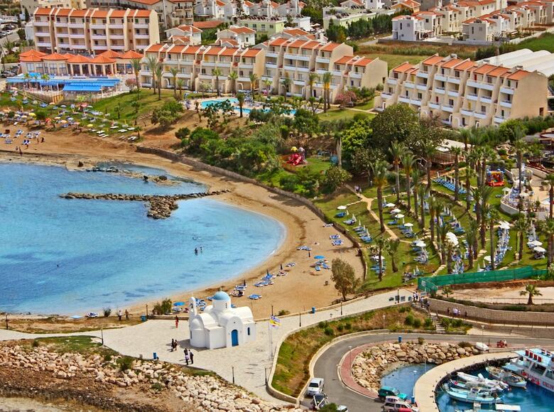 Aparthotel Myroandrou Beach Apartments