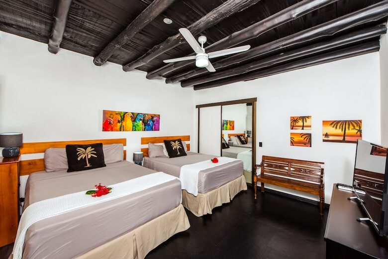 Hotel Hacienda Jj