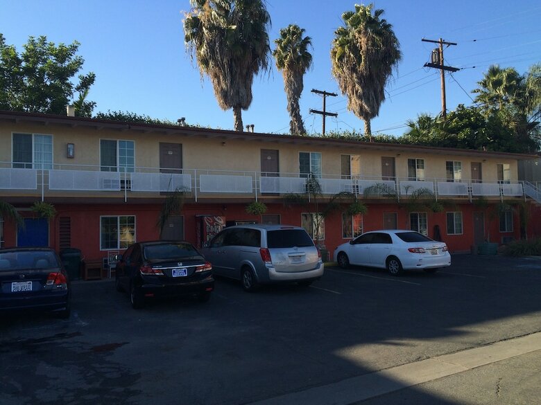 Long Beach Motel