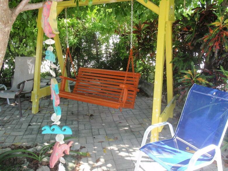 Hotel Eldemire's Tropical Island Inn