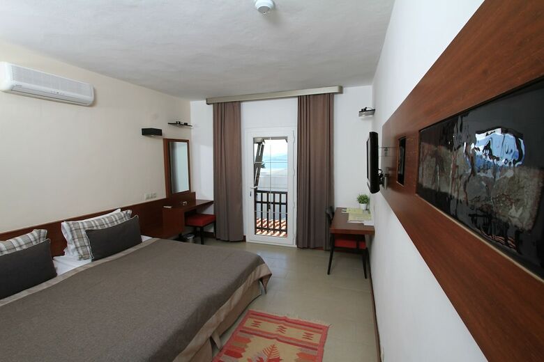 Hotel Manastir And Suites