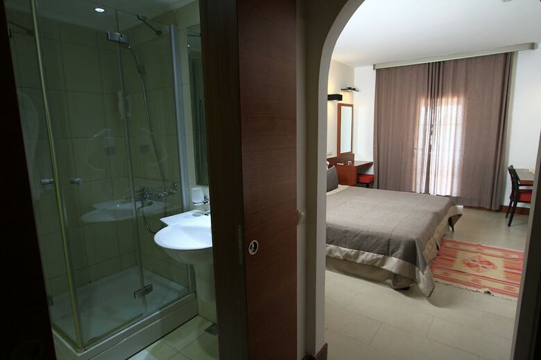 Hotel Manastir And Suites
