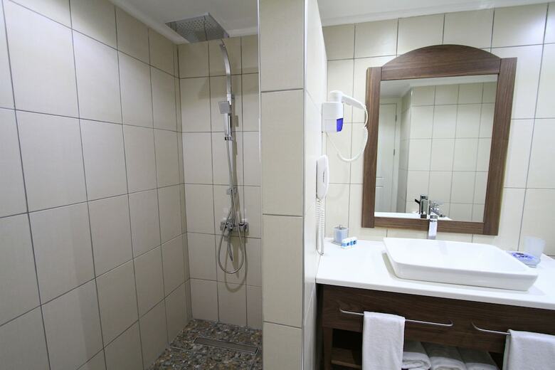 Hotel Manastir And Suites