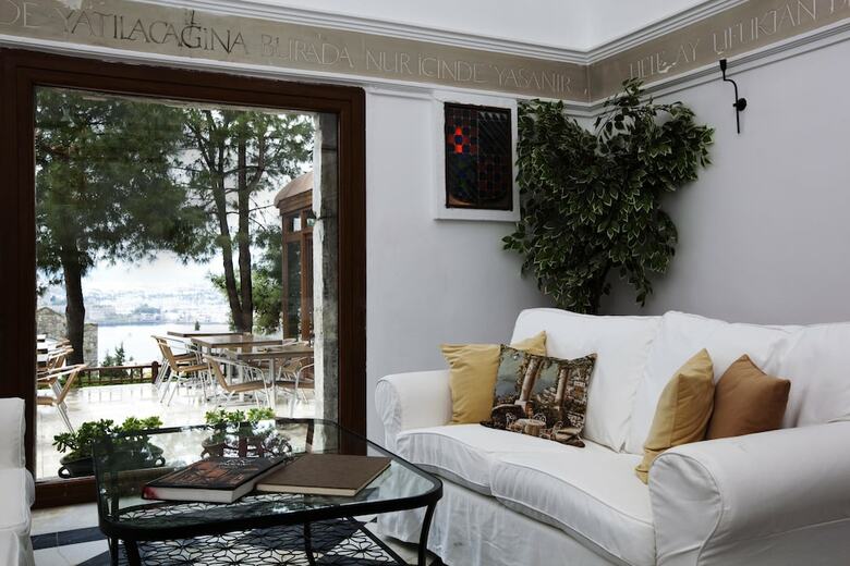 Hotel Manastir And Suites