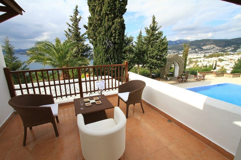 Hotel Manastir And Suites