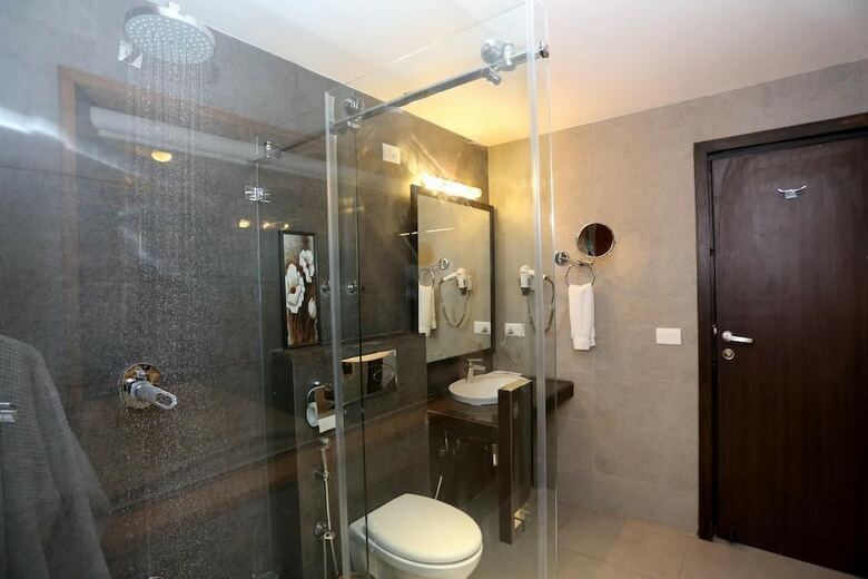 Hotel Pine Spring Gulmarg