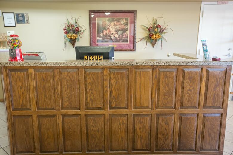 Hotel Rosebud Inn