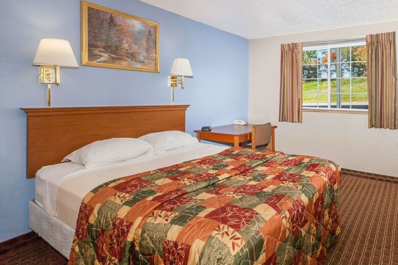 Hotel Super 8 By Wyndham Johnstown/gloversville