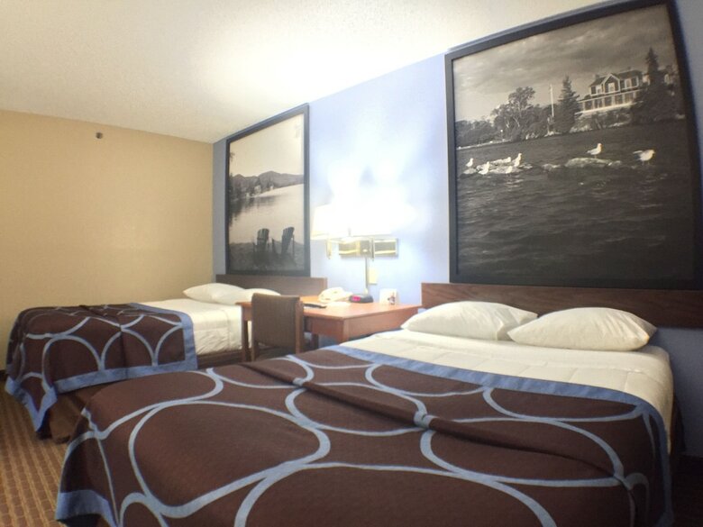 Hotel Super 8 By Wyndham Johnstown/gloversville