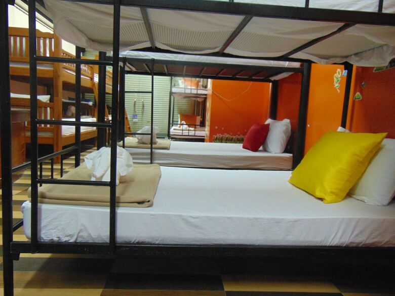 Hostal Phatchara Boutique Hotel - Hostel