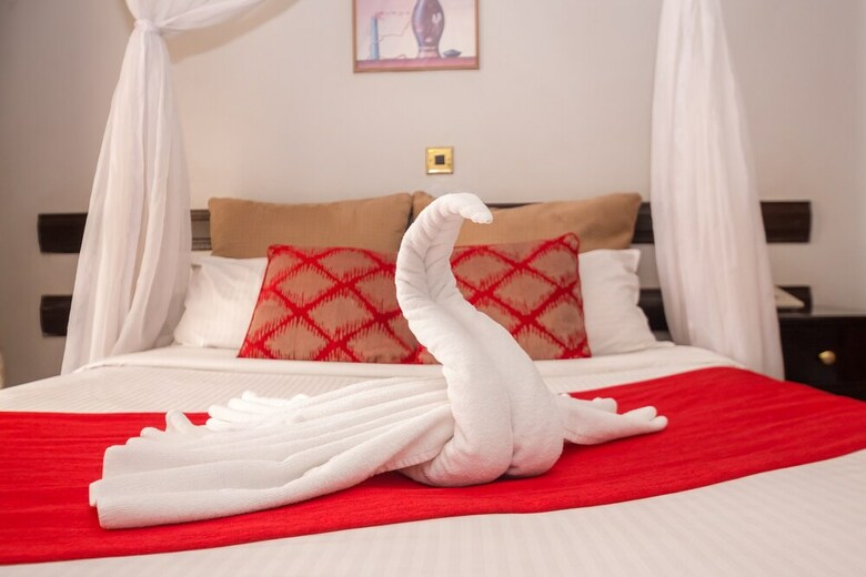 Marble Arch Hotel