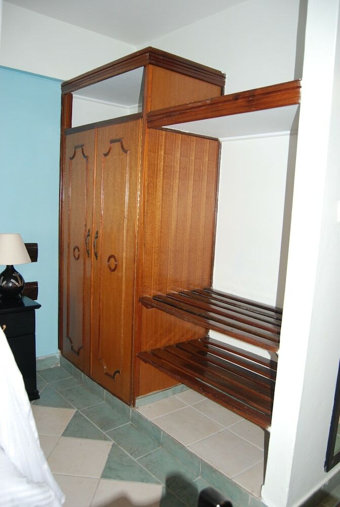 Marble Arch Hotel