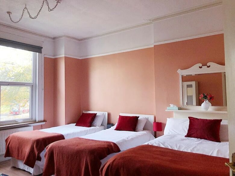 Hotel The Caspian