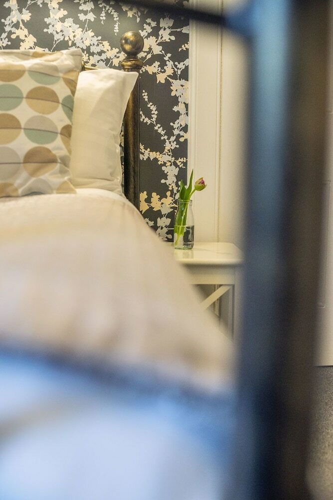 Bed & Breakfast Queensberry House