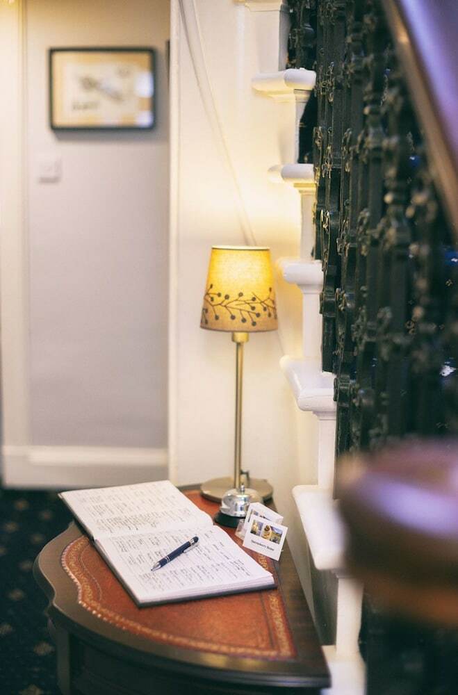 Bed & Breakfast Queensberry House