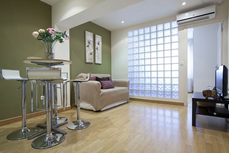 Apartamentos Alcal�