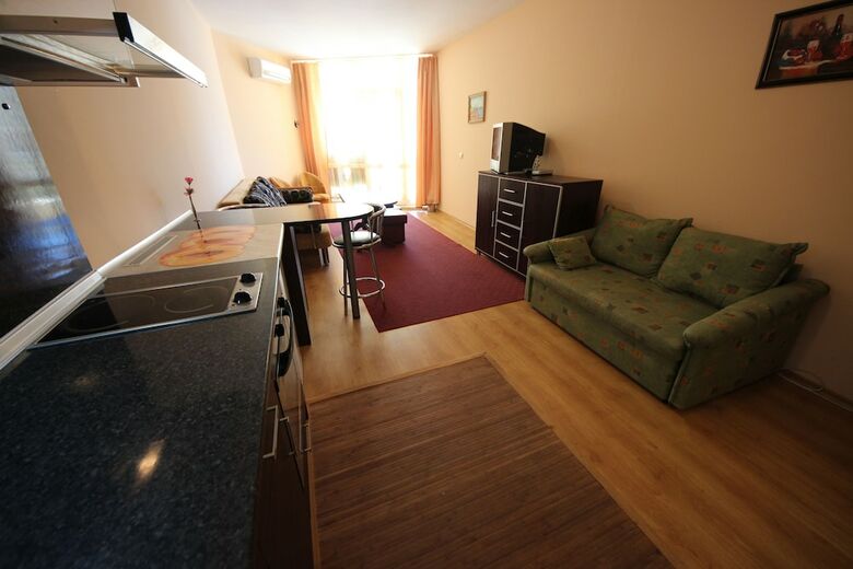 Menada Luxor Apartments