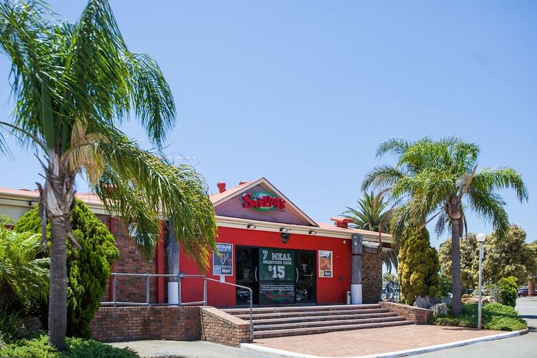 Hotel Leisure Inn