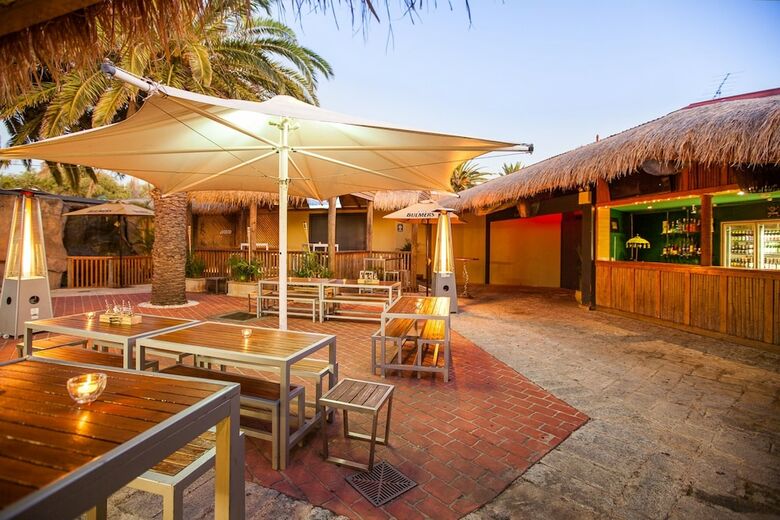 Hotel Leisure Inn