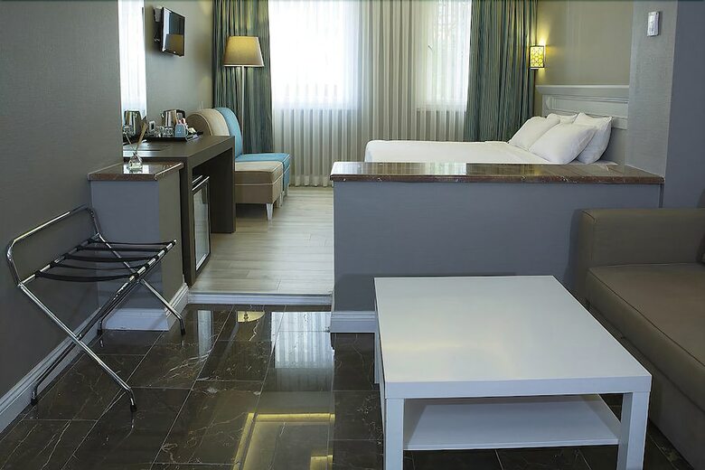 Semsan Hotel