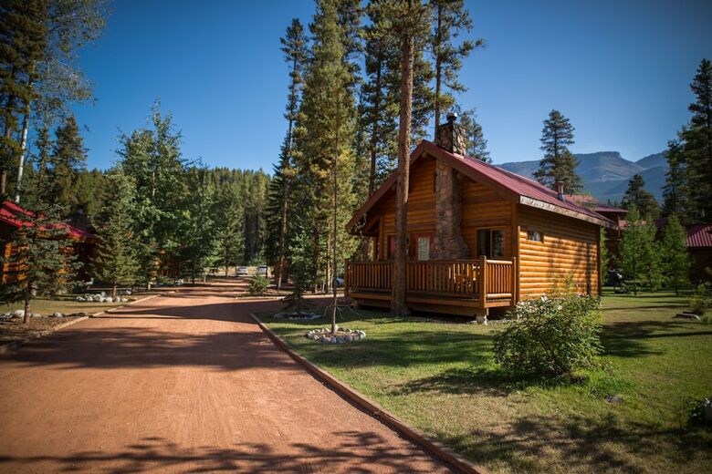 Hotel Baker Creek Mountain Resort