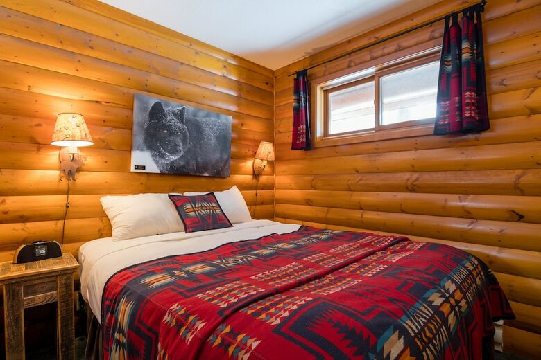 Hotel Baker Creek Mountain Resort