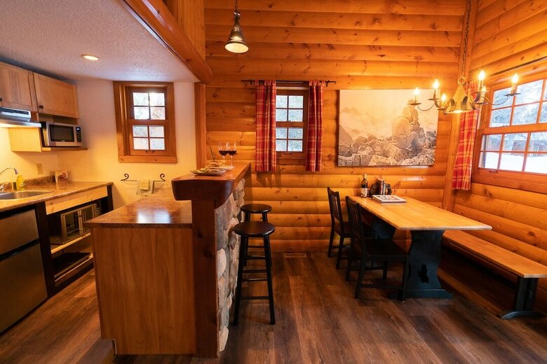 Hotel Baker Creek Mountain Resort