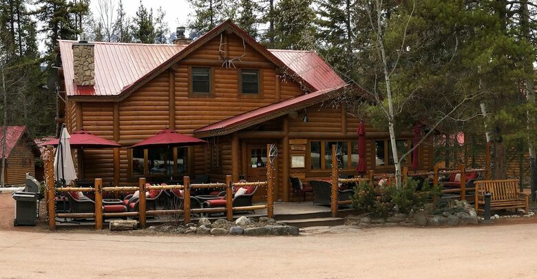 Hotel Baker Creek Mountain Resort
