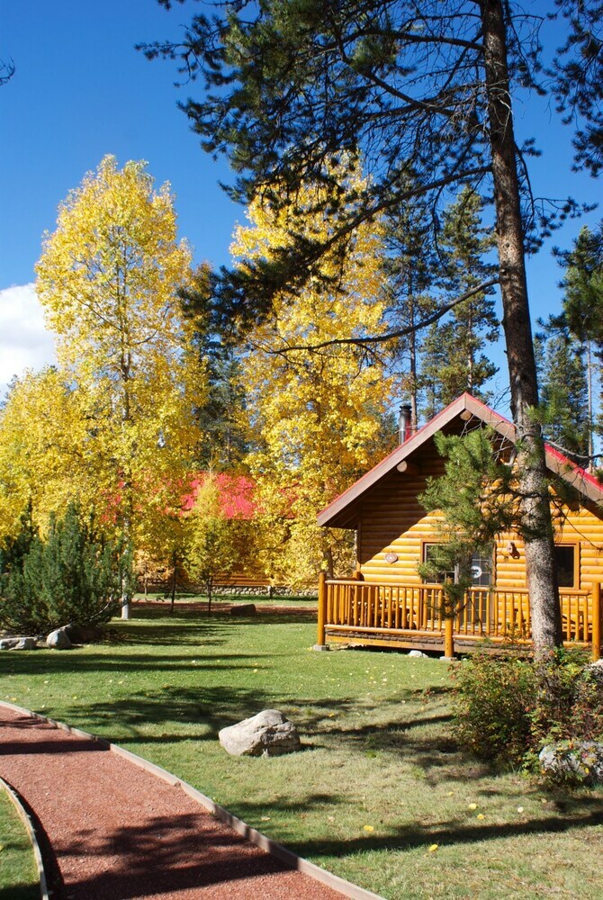 Hotel Baker Creek Mountain Resort
