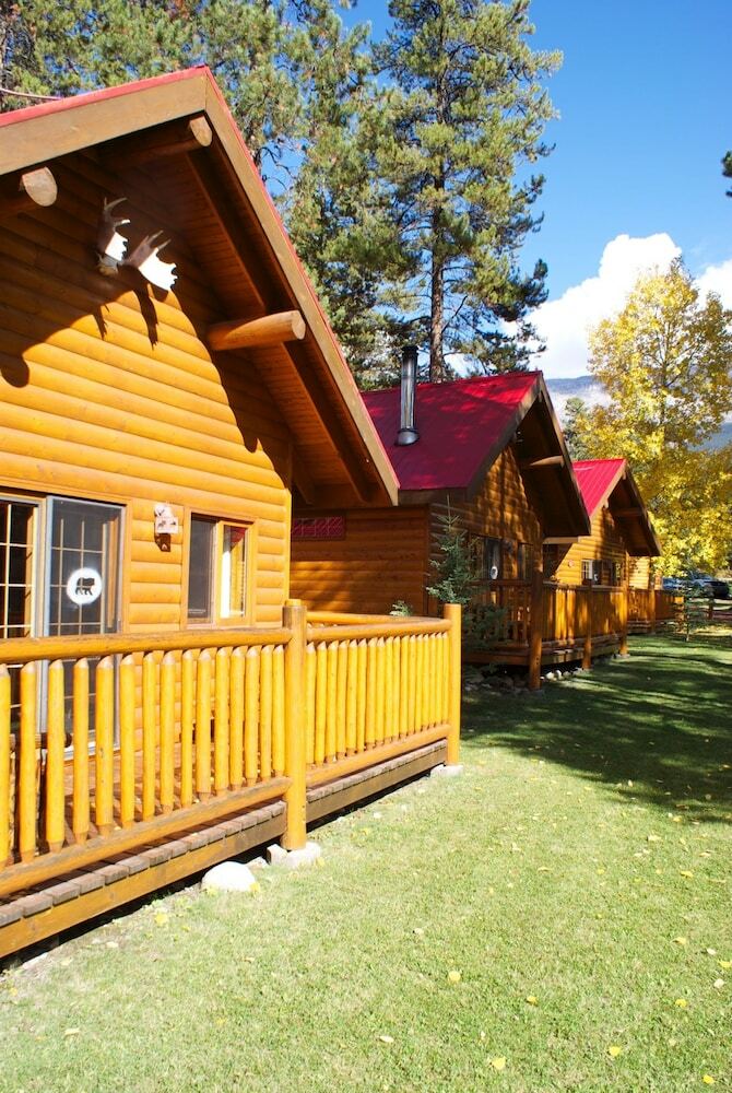 Hotel Baker Creek Mountain Resort