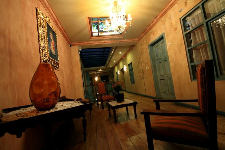 Hostal Hotel In�s Mar�a