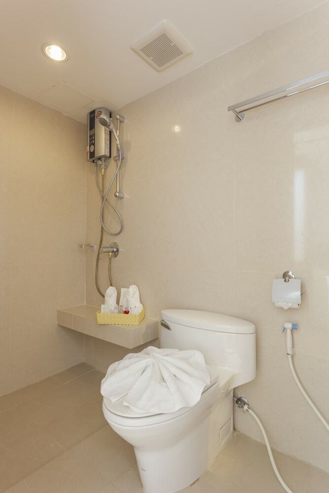 Patong Max Value Hotel