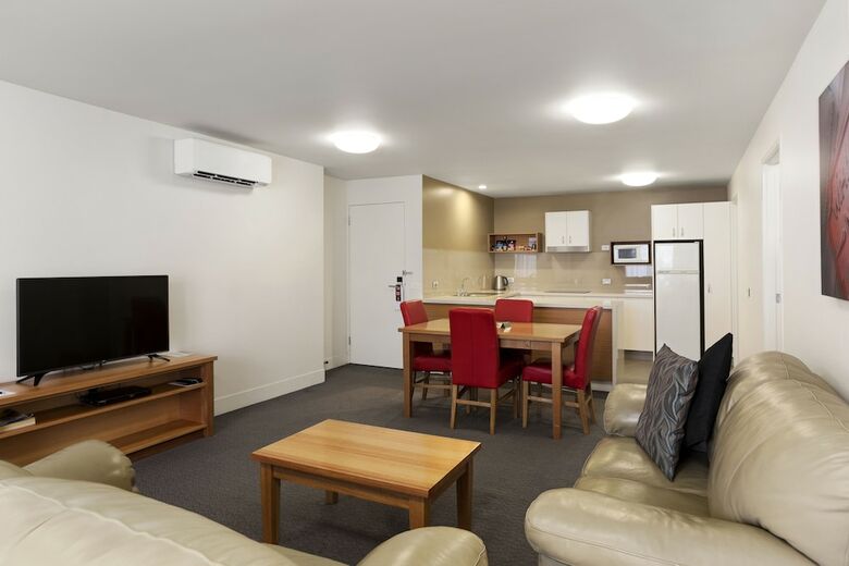 Aparthotel Old Woolstore Apartment Hotel
