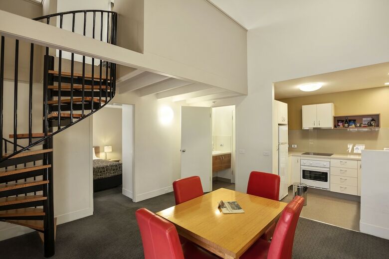Aparthotel Old Woolstore Apartment Hotel