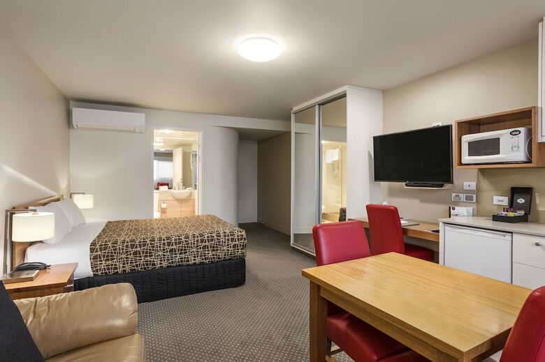 Aparthotel Old Woolstore Apartment Hotel