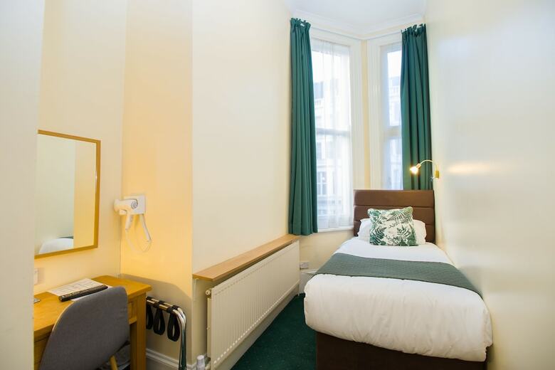 London Town Hotel