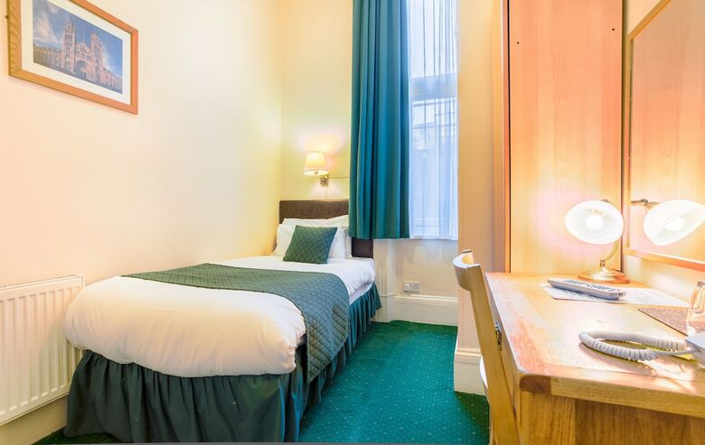 London Town Hotel