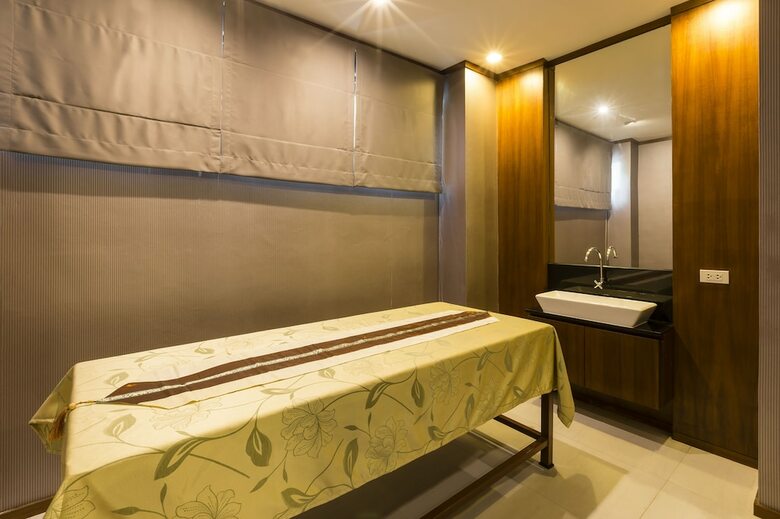 Asia Hotels Group (Poonpetch Chiangmai)