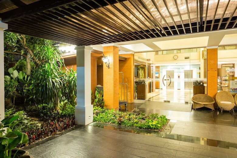 Asia Hotels Group (Poonpetch Chiangmai)